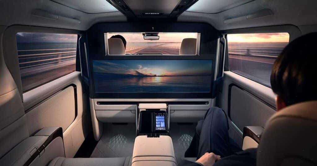 Lexus LM 350h